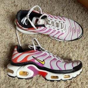 Nike Air Max Plus TN Women’s sneakers DZ3671 100 size 7.5 retro running shoes